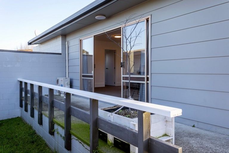 Photo of property in 2/6 Shera Street, Acacia Bay, Taupo, 3330