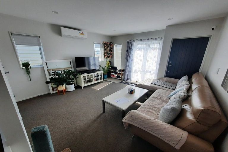 Photo of property in 43 Divide Loop, Takanini, 2112