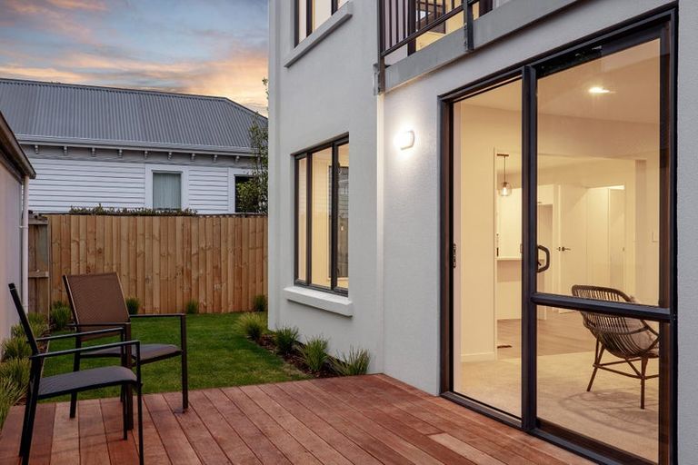 Photo of property in 1a Trist Place, Edgeware, Christchurch, 8013