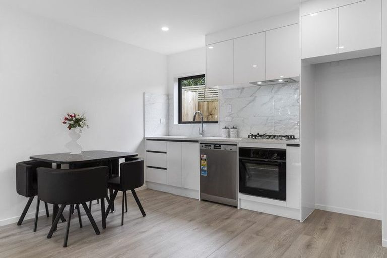 Photo of property in 8/16 Clark Road, Pahurehure, Papakura, 2113