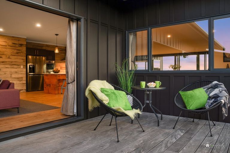 Photo of property in 123 Taiapa Valley Road, Muriwai, Waimauku, 0881