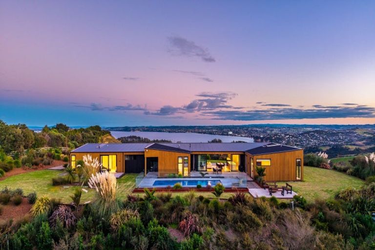 Photo of property in 983b Hibiscus Coast Highway, Waiwera, Orewa, 0994