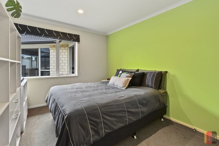 Photo of property in 242 Harbourside Drive, Karaka, Papakura, 2113
