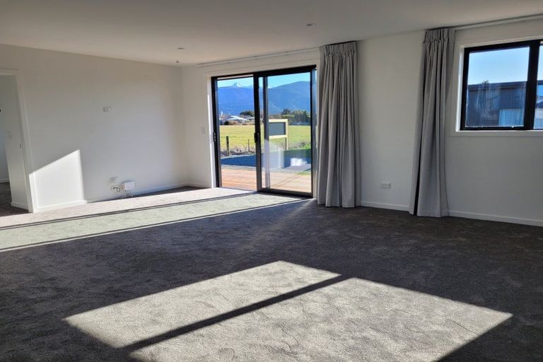 Photo of property in 39 Tukare Loop, Te Anau, 9600