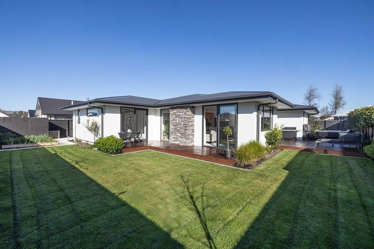 Photo of property in 5 William Deans Drive, Prebbleton, 7604