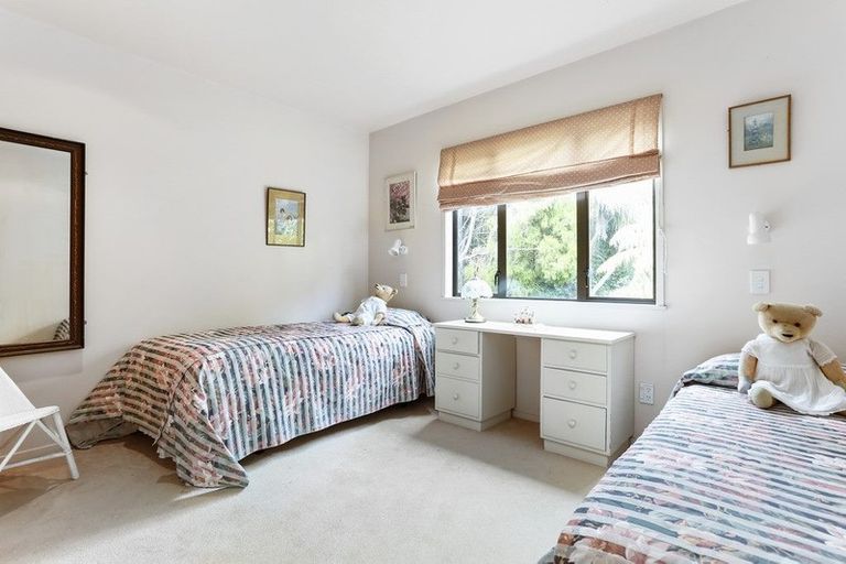 Photo of property in 1/95 Braemar Road, Castor Bay, Auckland, 0620