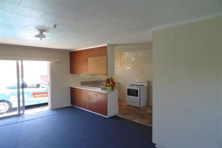 Photo of property in 1/117 Seaview Road, Westown, New Plymouth, 4310
