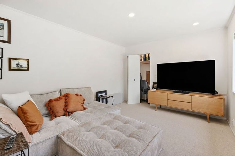 Photo of property in 10 Mill End, Wanaka, 9305