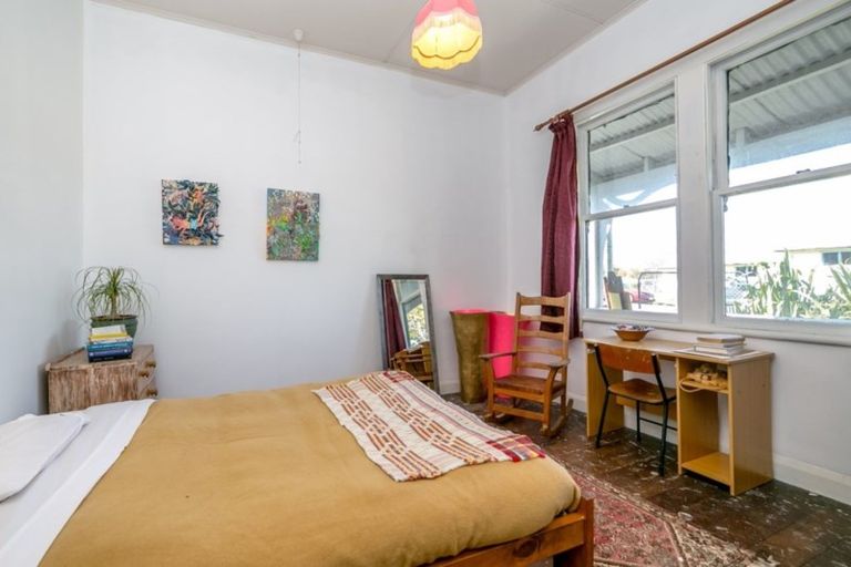 Photo of property in 14 Lyon Street, Featherston, 5710