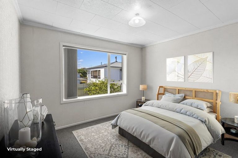 Photo of property in 20-20a Huatoki Street, Vogeltown, New Plymouth, 4310
