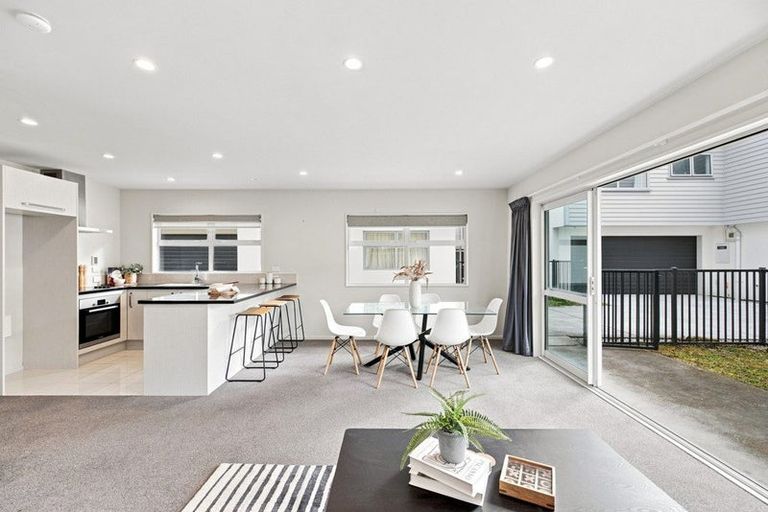 Photo of property in 2/33 Elizabeth Street, Riccarton, Christchurch, 8041