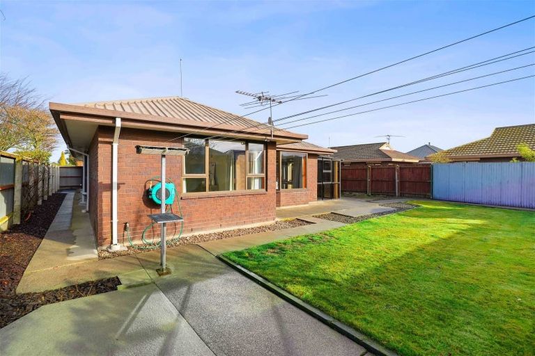 Photo of property in 47 Oakhampton Street, Hornby, Christchurch, 8042