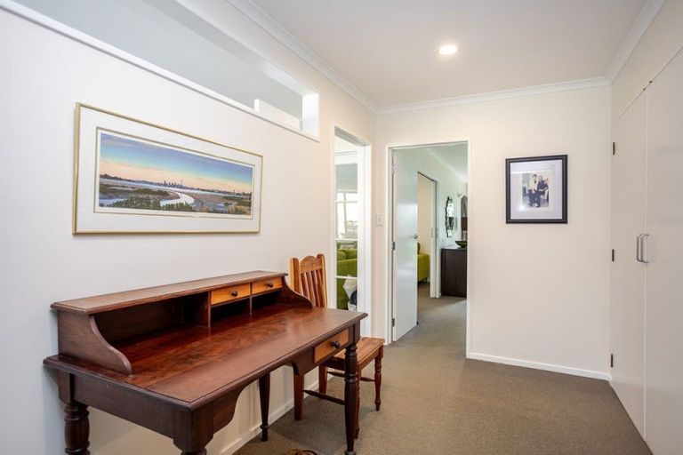 Photo of property in 97 Adelaide Road, Dannevirke, 4930