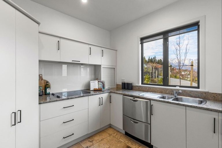 Photo of property in 56a Belfast Terrace, Queenstown, 9300