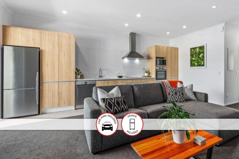 Photo of property in 3/2 Frances Bryers Road, Hobsonville, Auckland, 0616