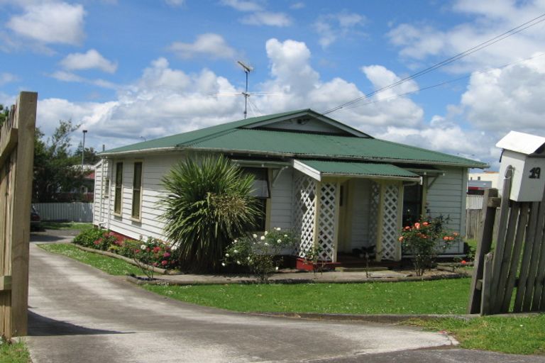 Photo of property in 19 Station Road, Papatoetoe, Auckland, 2025