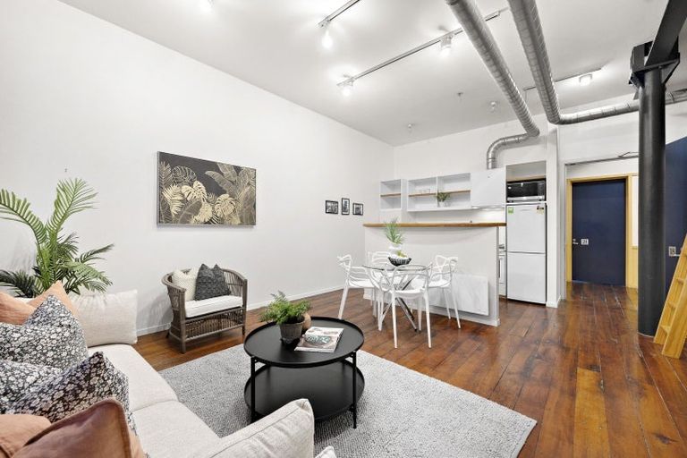 Photo of property in Hannahs Warehouse, 18/13 Leeds Street, Te Aro, Wellington, 6011