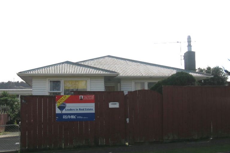 Photo of property in 51 Astrolabe Street, Cannons Creek, Porirua, 5024