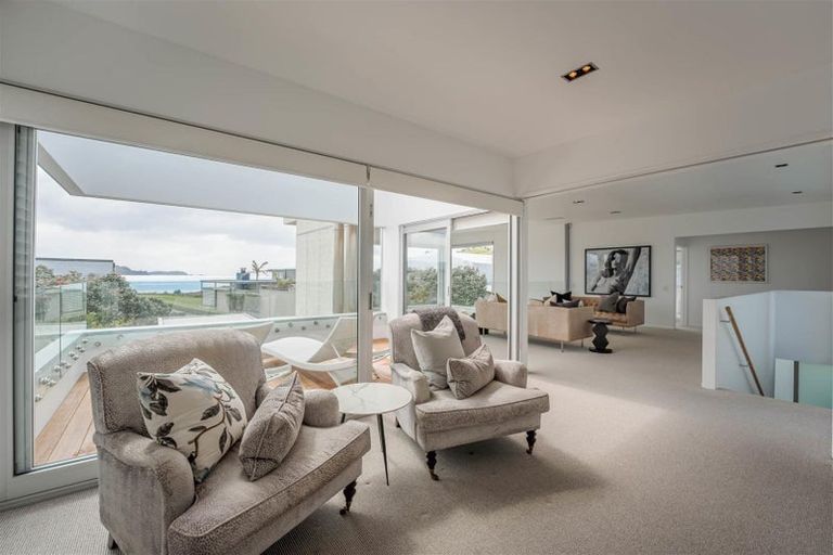 Photo of property in 39 Taumata Road, Omaha, 0986