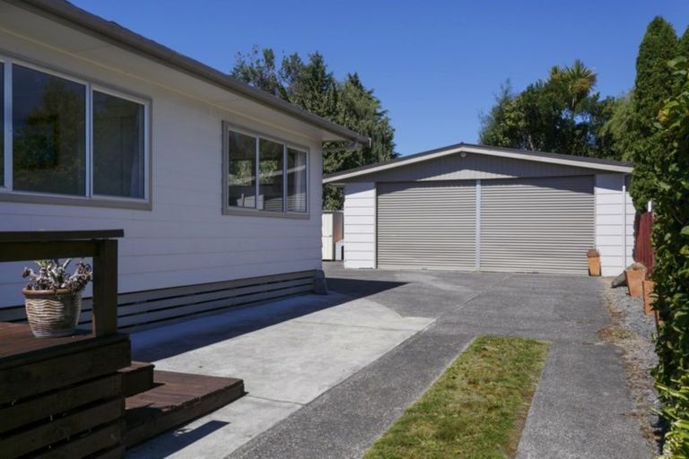 Photo of property in 108 Richmond Avenue, Richmond Heights, Taupo, 3330