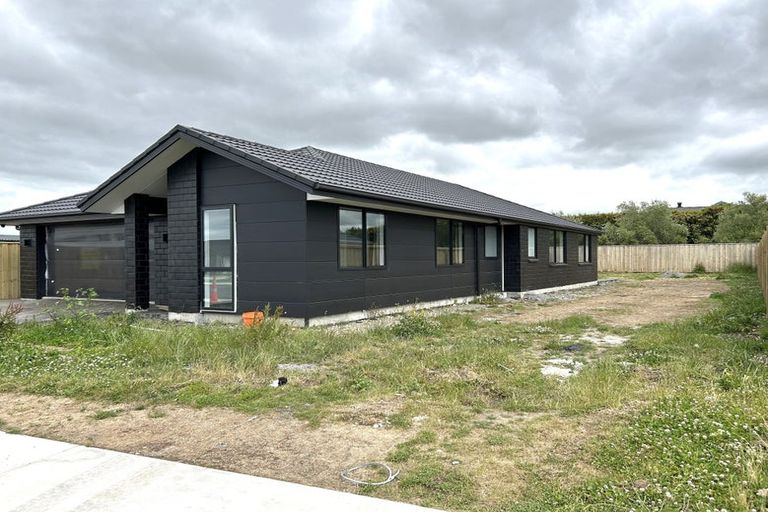 Photo of property in 77 Northmoor Boulevard, Rolleston, 7615