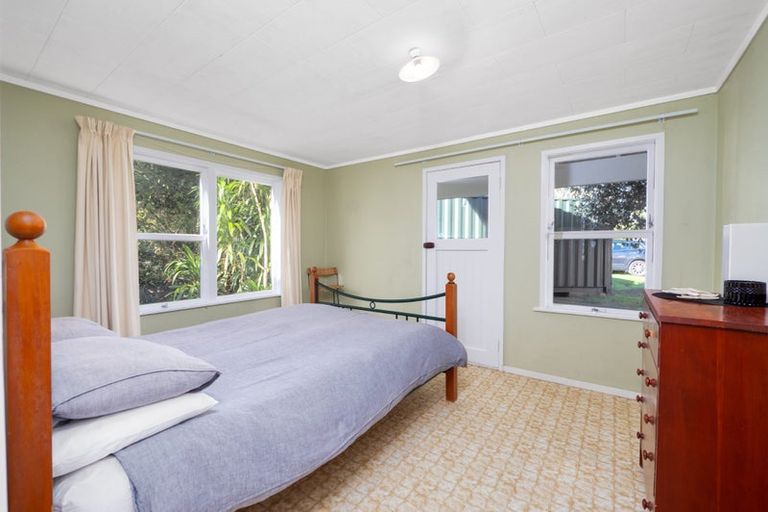 Photo of property in 24 Hope Avenue, Russell, 0202