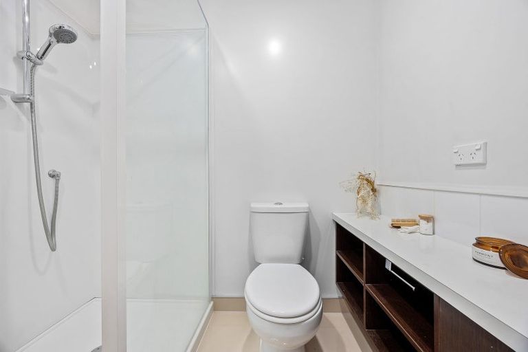 Photo of property in 2/318 Barbadoes Street, Christchurch Central, Christchurch, 8011