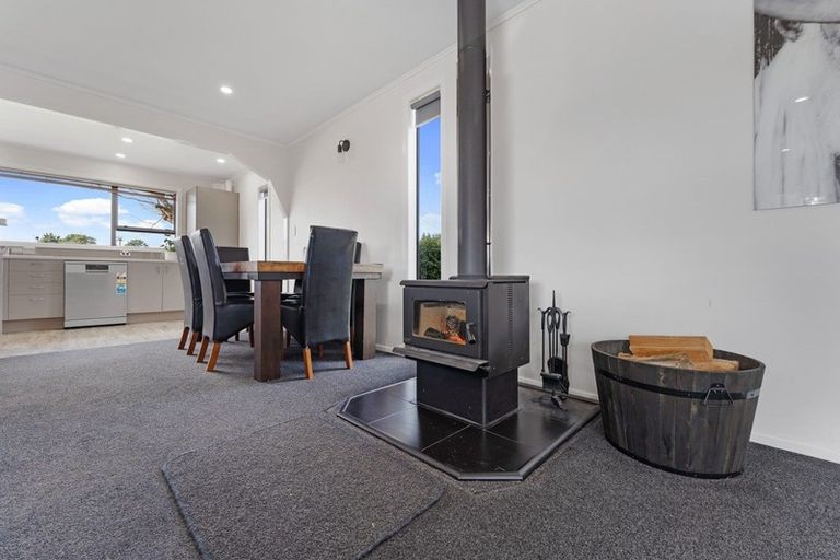 Photo of property in 172 Regan Street, Stratford, 4332