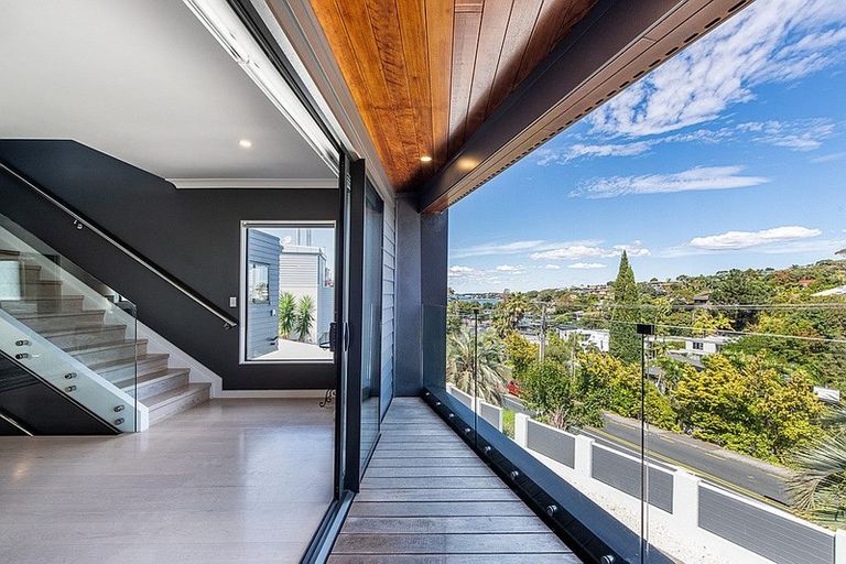 Photo of property in 131 Beach Road, Castor Bay, Auckland, 0620
