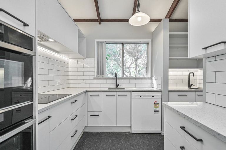 Photo of property in 800 Lumsden Road, Akina, Hastings, 4122