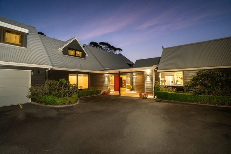 Photo of property in 14a Puriri Road, Waikanae, 5036