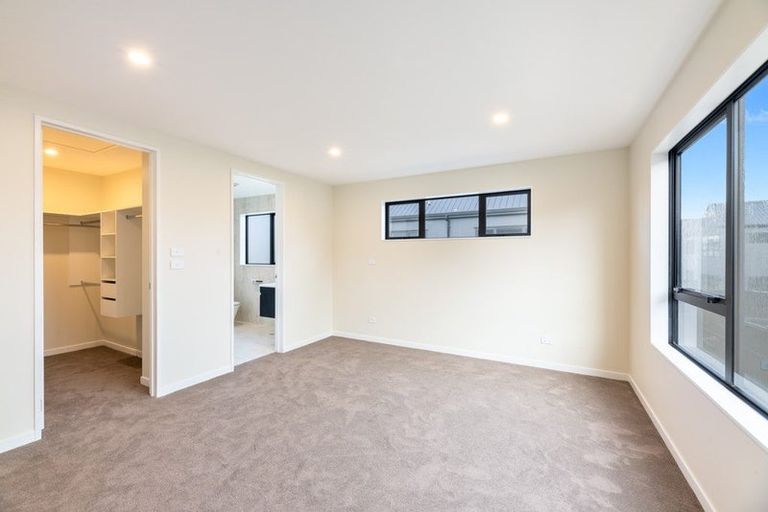 Photo of property in 5 Babos Avenue, Kumeu, 0810