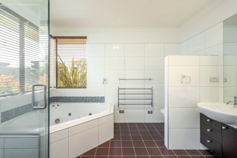 Photo of property in 103 Aston Drive, Waimairi Beach, Christchurch, 8083