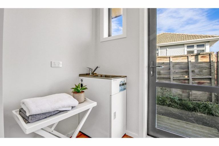 Photo of property in 24 Sinclair Street, New Brighton, Christchurch, 8083