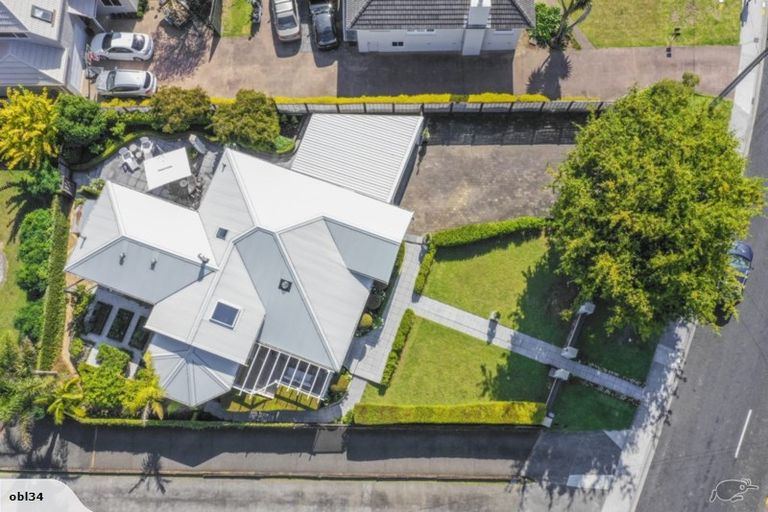 Photo of property in 71 Beach Road, Mellons Bay, Auckland, 2014