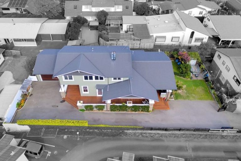 Photo of property in 366d Devonport Road, Tauranga South, Tauranga, 3112