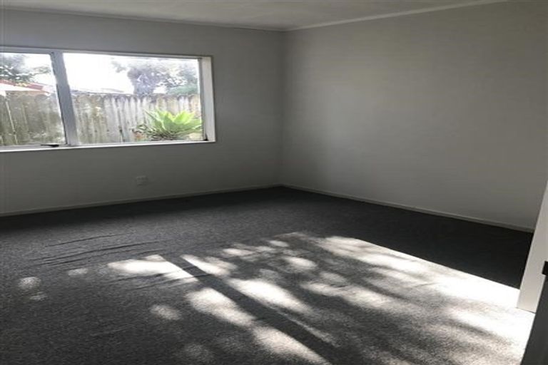 Photo of property in 3/14 Glenlea Place, Flat Bush, Auckland, 2019