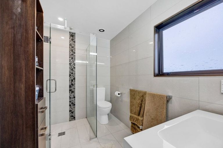 Photo of property in 77a Dixon Avenue, Hawera, 4610