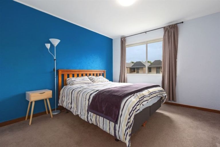Photo of property in 10/35 Mana Esplanade, Paremata, Porirua, 5026