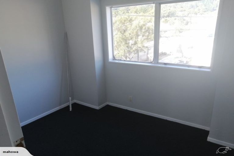 Photo of property in 99a Rata Street, Naenae, Lower Hutt, 5011