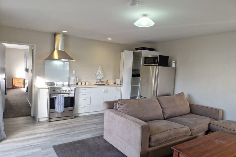 Photo of property in 9 Mckellar Place, Hornby, Christchurch, 8042