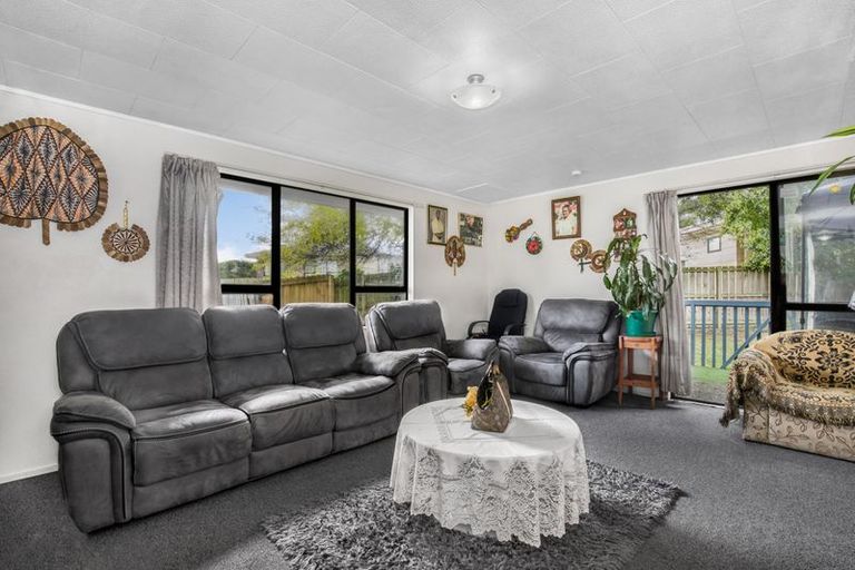 Photo of property in 2/63 Palmers Road, Clendon Park, Auckland, 2103