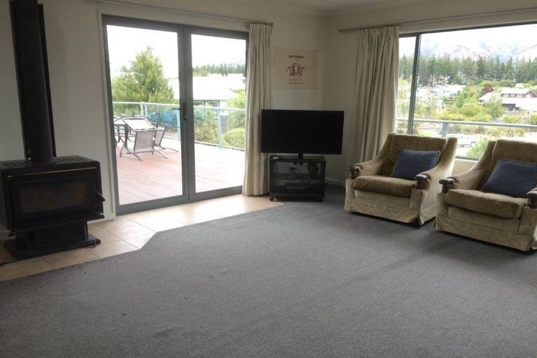 Photo of property in 15 Trevathan Lane, Wanaka, 9305