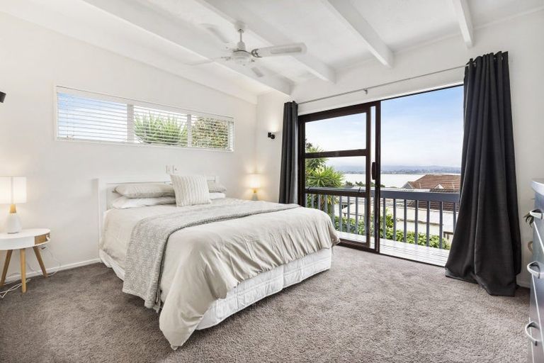 Photo of property in 36 Telstar Place, Beach Haven, Auckland, 0626