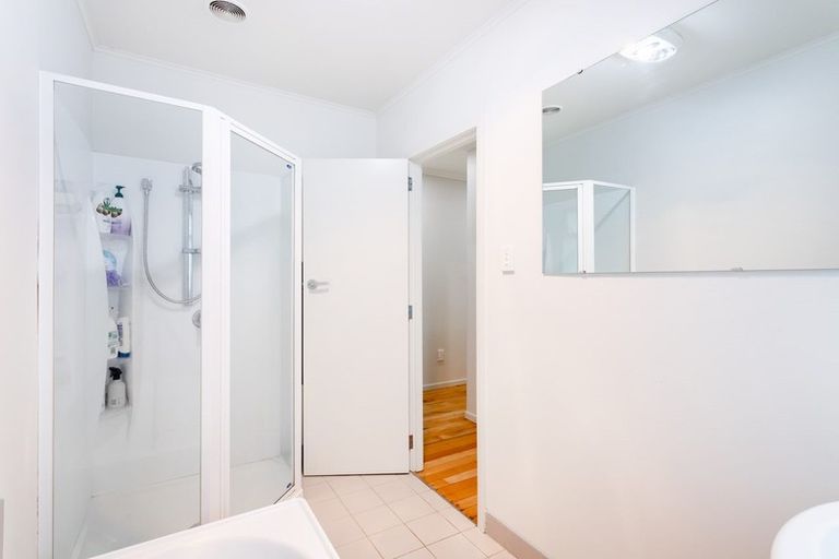 Photo of property in 4 Ponderosa Grove, Maoribank, Upper Hutt, 5018