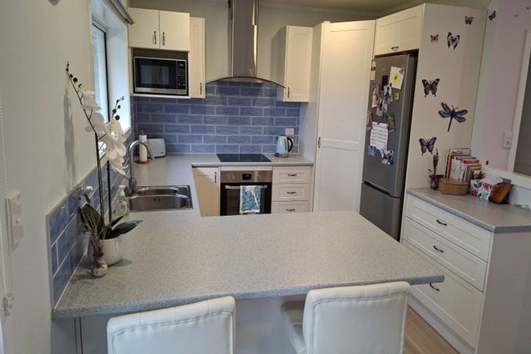 Photo of property in 2/29 Wallace Road, Mangere Bridge, Auckland, 2022