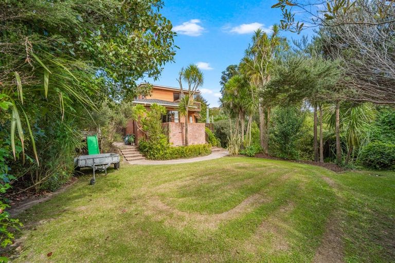 Photo of property in 47 Saddleback Rise, Murrays Bay, Auckland, 0630