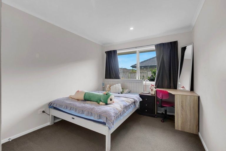 Photo of property in 17 Teatree Close, Huntington, Hamilton, 3210