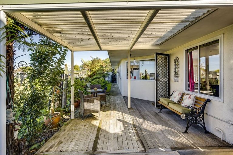 Photo of property in 270a Kennedy Road, Onekawa, Napier, 4110