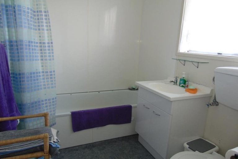 Photo of property in 4/202 Warwick Road, Mayfair, Hastings, 4122